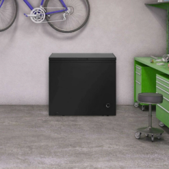Alternative view of Arctic King 7.0 Cu ft Chest Freezer in Black