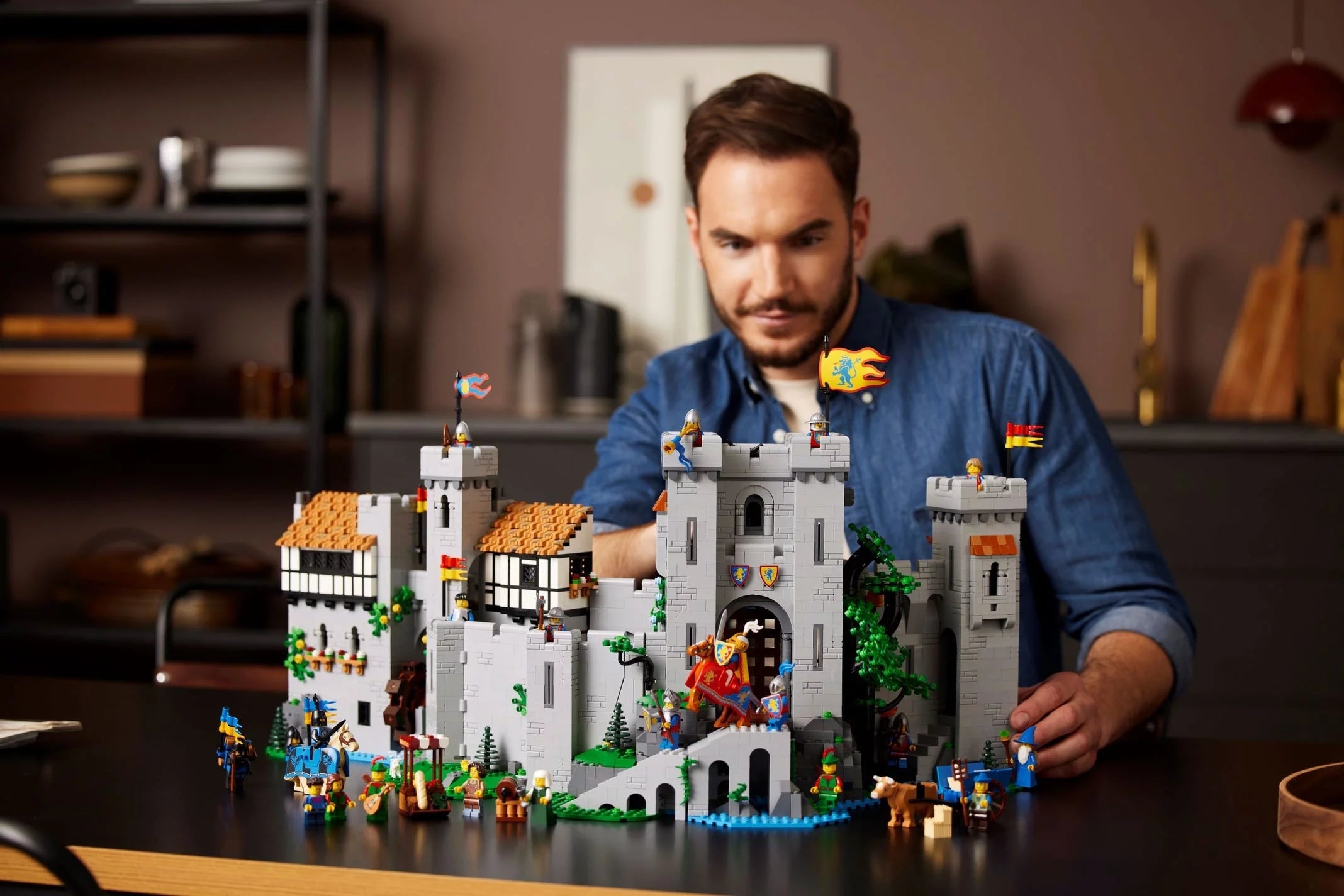 Lion Knights' Castle - Image 6