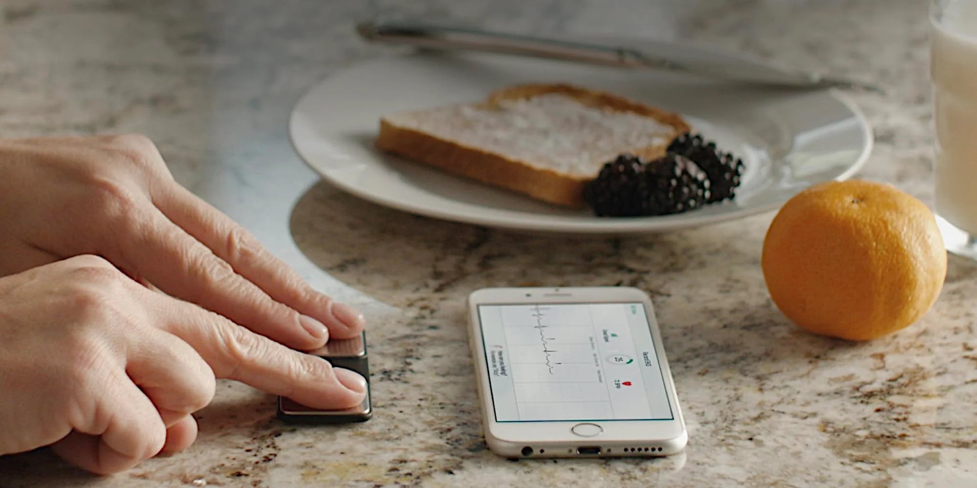 KardiaMobile 6L Personal EKG Monitor with Most Smartphones - Image 7
